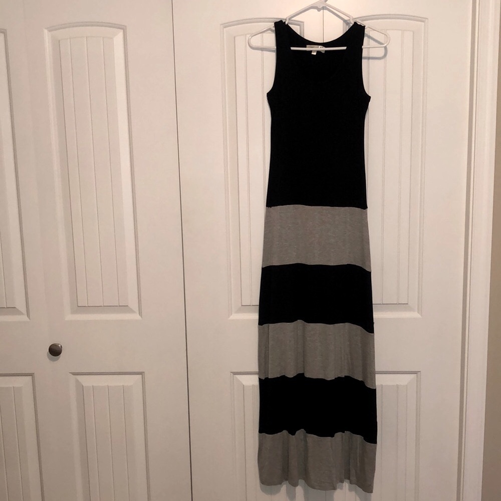 NEW without Tags!! Cute Colorblock Maxi Dress Size Small